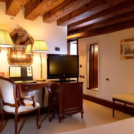 Ruzzini Palace 4*