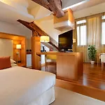 מלון Ruzzini Palace 4*