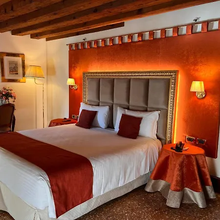 מלון Ruzzini Palace 4*