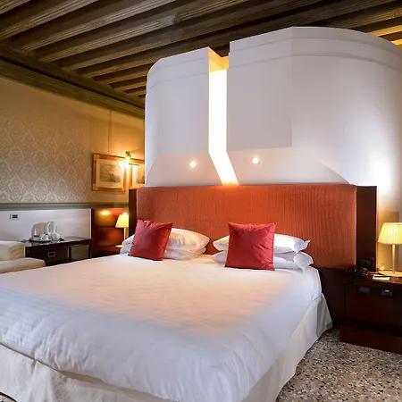 Ruzzini Palace 4*