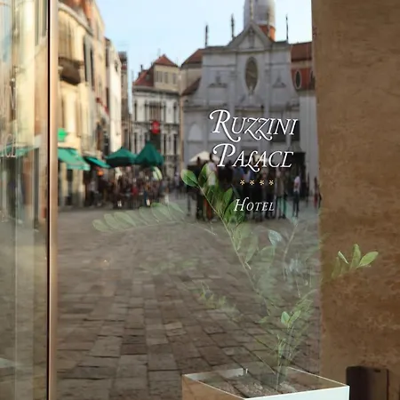 Hotel Ruzzini Palace