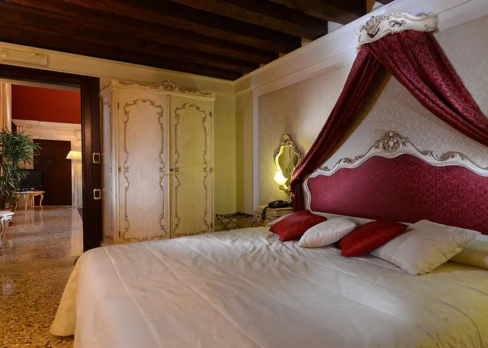 Hotel Ruzzini Palace