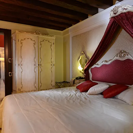 Hotel Ruzzini Palace