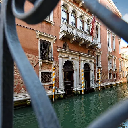 Hotel Ruzzini Palace