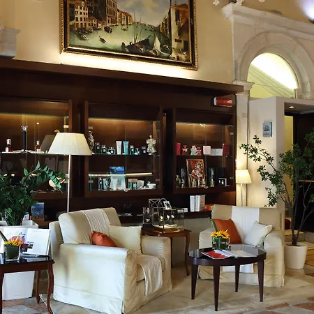 Hotel Ruzzini Palace