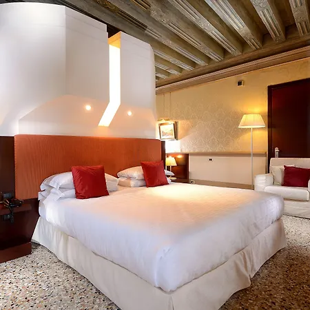 Ruzzini Palace 4*