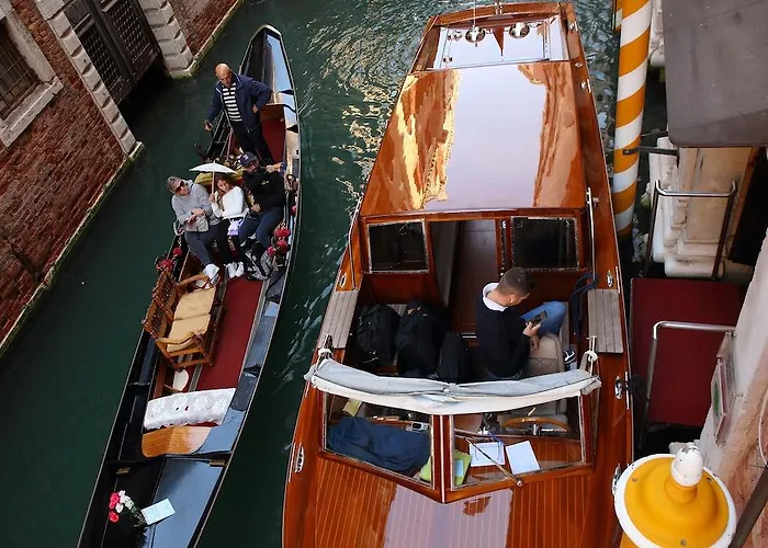 Ruzzini Palace מלון