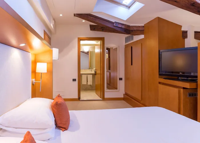 מלון Ruzzini Palace 4*