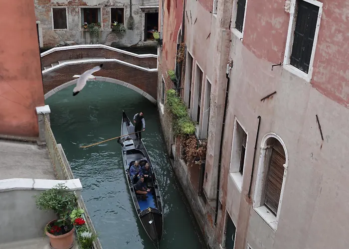 ルッツィーニ パレス 4*